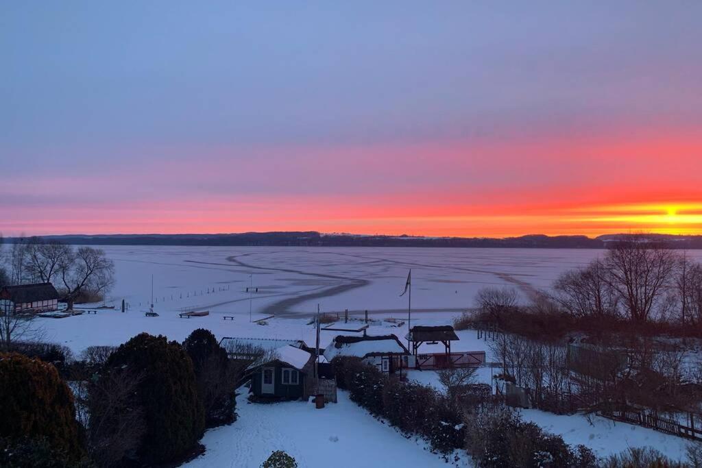 Traumhafter Seeblick Mit Grosser Terrasse Pogeez Екстериор снимка